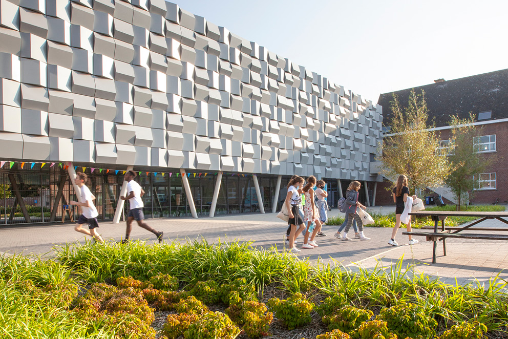 nieuw gebouw Zuidmoerstraat