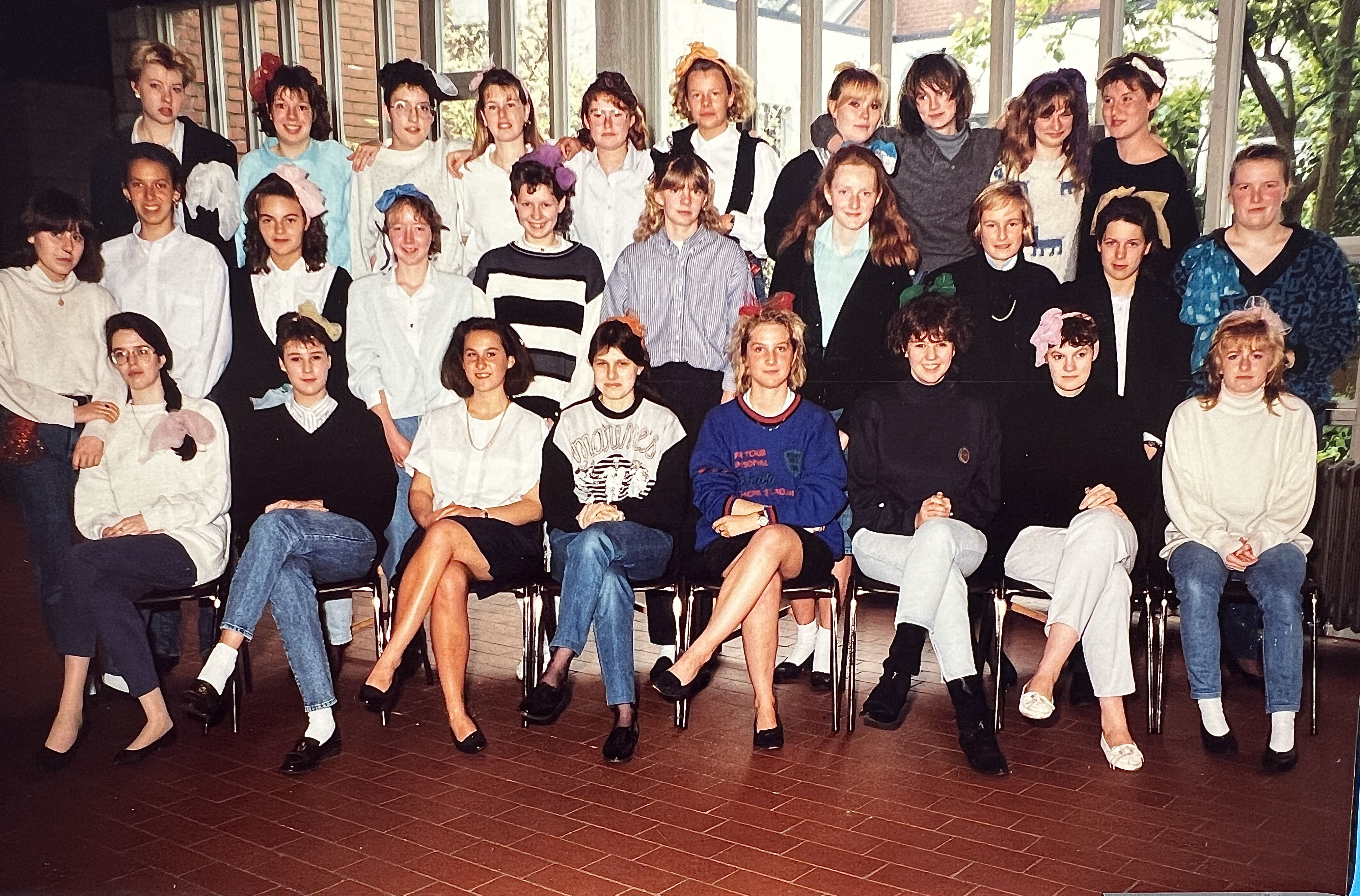 klasfoto 6de jaar Latijn  1988 Severine Vermeire